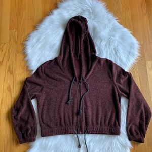 Women’s Reflextions  Burgundy Cropped Hoodie  Small
